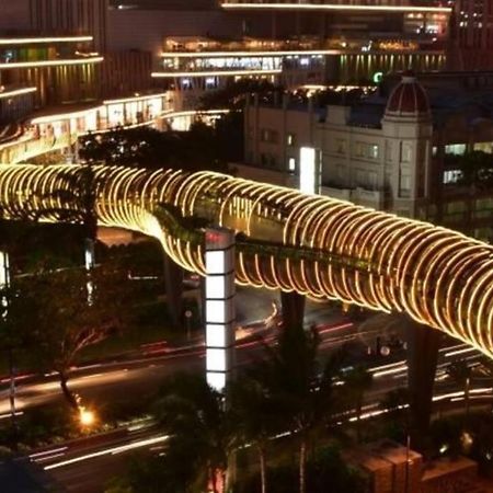 Homy 2 Bedroom Apartment Near Shopping Malls จาการ์ตา ภายนอก รูปภาพ