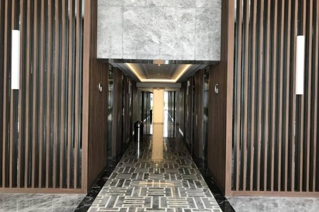 Homy 2 Bedroom Apartment Near Shopping Malls จาการ์ตา ภายนอก รูปภาพ