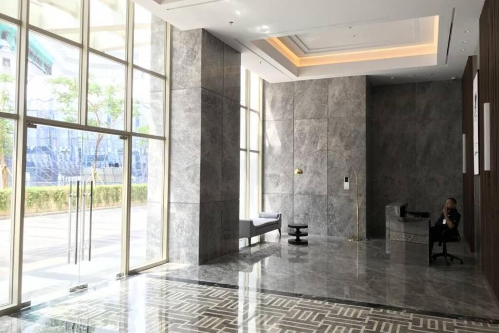 Homy 2 Bedroom Apartment Near Shopping Malls จาการ์ตา ภายนอก รูปภาพ
